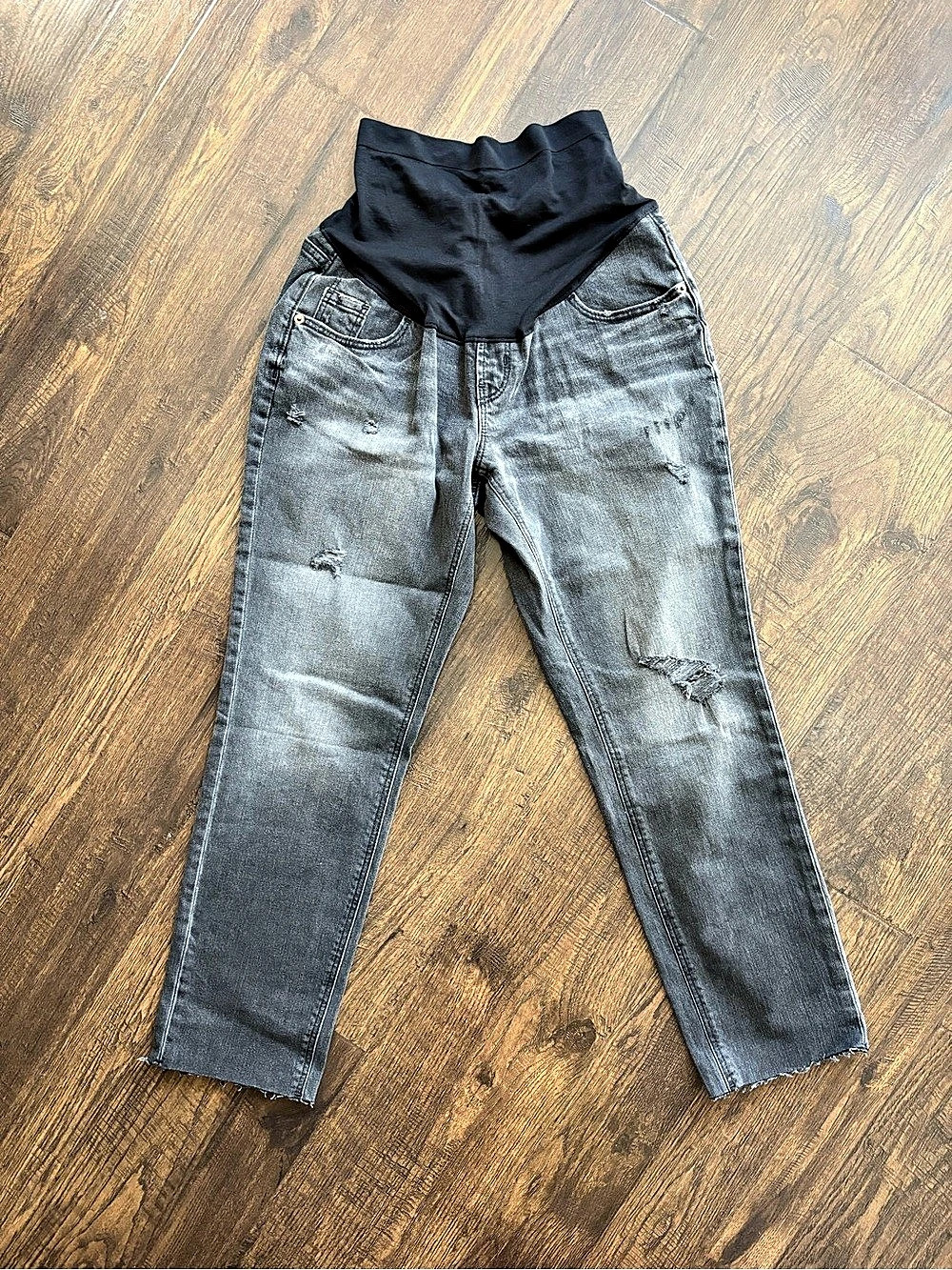 Old Navy Maternity Boyfriend Full Panel Jeans in Dark Gray